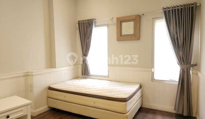 DISEWA / FOR RENT RUMAH MEWAH PRIVATE POOL DI LIPPO KARAWACI Beverly Golf Jl..maninjau  2