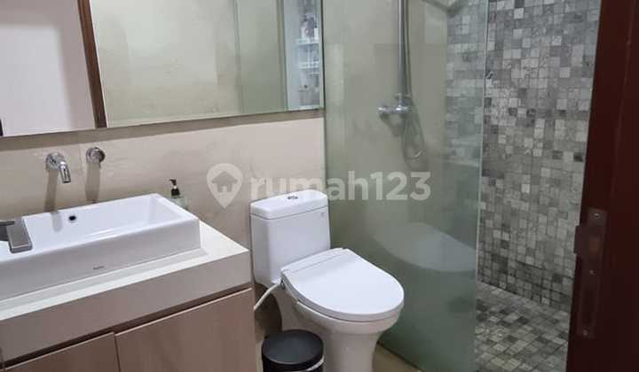 For rent Veranda apartment Pesanggrahan (next to Ranch Market Puri) Area 94 m2 2