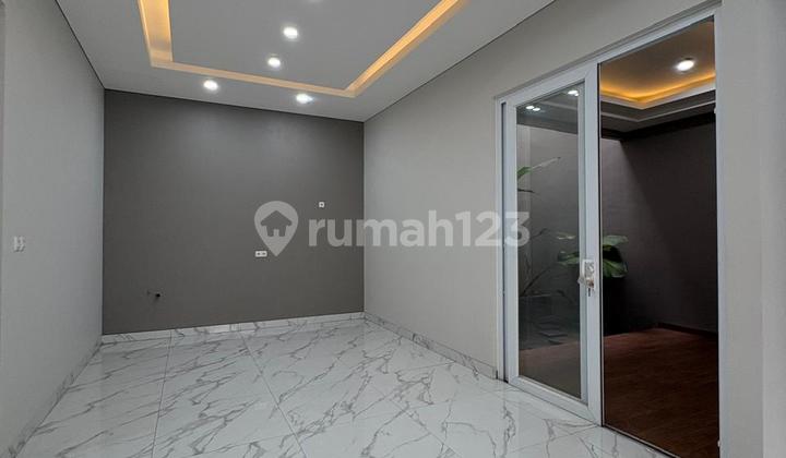 Rumah Hook 2 Lantai Bangunan Mandiri di The Icon Cosmo BSD, Dekat Akses Tol 2