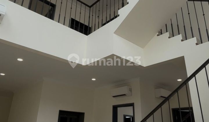 HotUNIT Rumah Modern Cluster Bellefont East by Summarecon Serpong 2