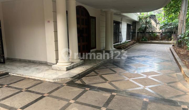 Turun Harga! Rumah Premium Di Menteng Lt 722 M², Lokasi Strategis