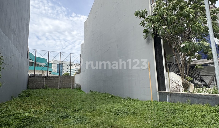 Kavling Badan Hadap Selatan di Bonavista Lebak Bulus, Jaksel