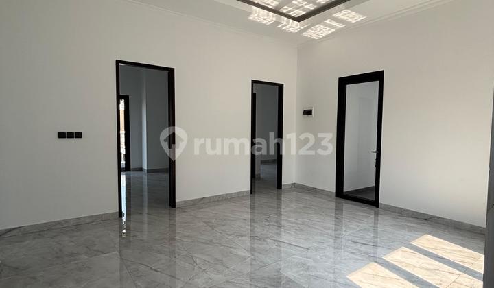 Rumah Baru ada Kolam Renang di Avani Bsd City, Hanya 6,25 M Nego 2