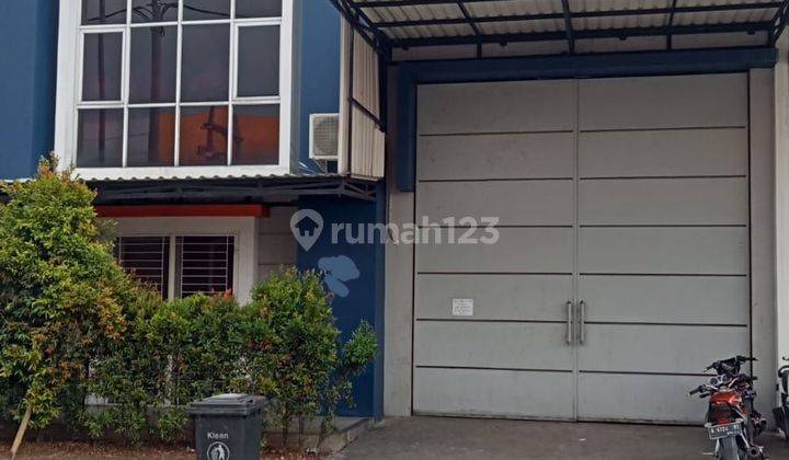 Gudang Siap Pakai Di Jln Utama Sunrise Bizpark  Pasar Kemis Tng 1