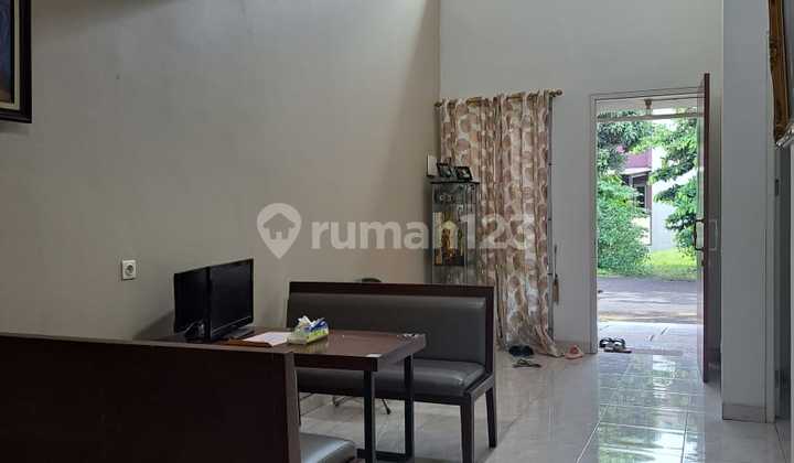 1½ Story 6x15 North-Facing House at The Icon, BSD City