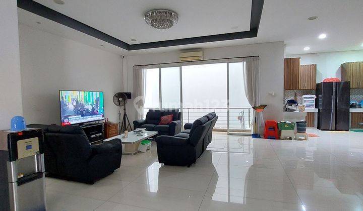 RUMAH MEWAH SEMI FURNISH DI PLUIT TIMUR, JAKARTA UTARA 2