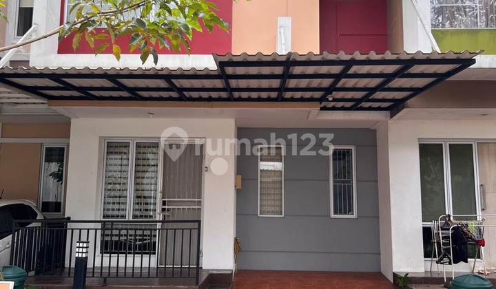 Semi-Furnished Comfortable Compact House in Gading Serpong