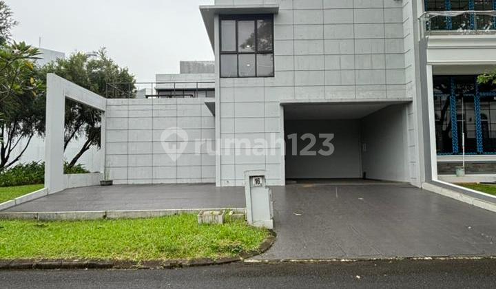 Rumah Seperti Villa 2 Lantai View Danau di Scarlet Gading Serpong Rumah Seperti Villa 2 Lantai View Danau di Scarlet Gading Serpong