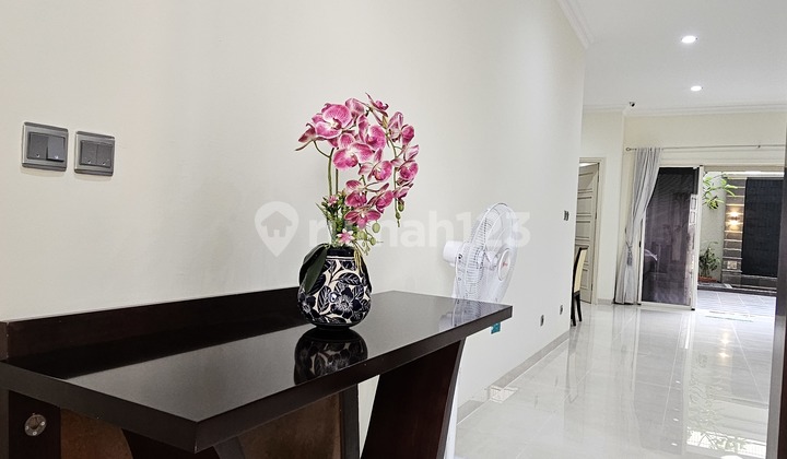 House 10x25 Semi-Furnished in Scarlate The Spring Gading Serpong 2