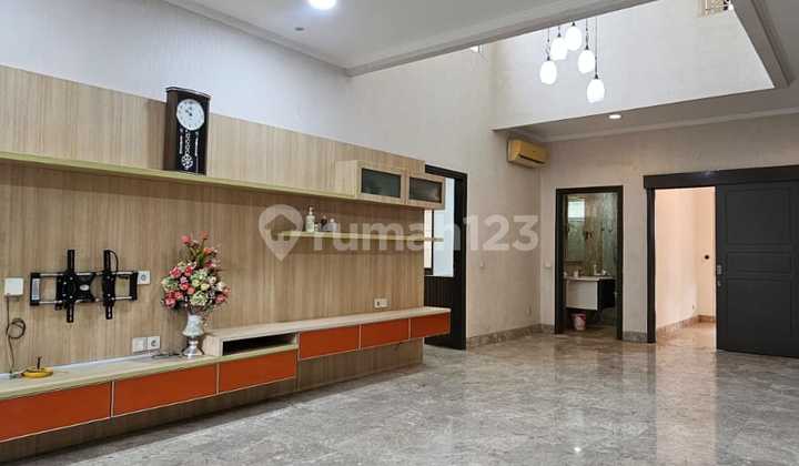 Rumah Mewah Lantai Marmer di Frangipani De Park BSD Sudah SHM 2