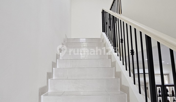 For Sale Large Scarlet The Spring GS House 10x25-Ready to Move In