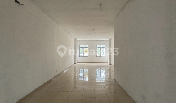Mendrisio 3-Storey Shophouse Facing Gading Serpong Main Road - BSD
