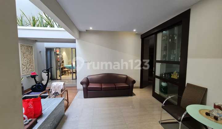 Rumah Mewah 3 Lantai Siap Huni Di Bukit Golf Modernland 2