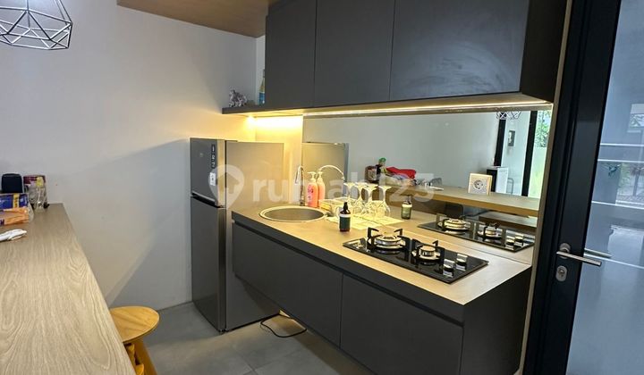 Rumah Rapi Siap Huni Full Furnish di Invensihaus Tabebuya BSD 2