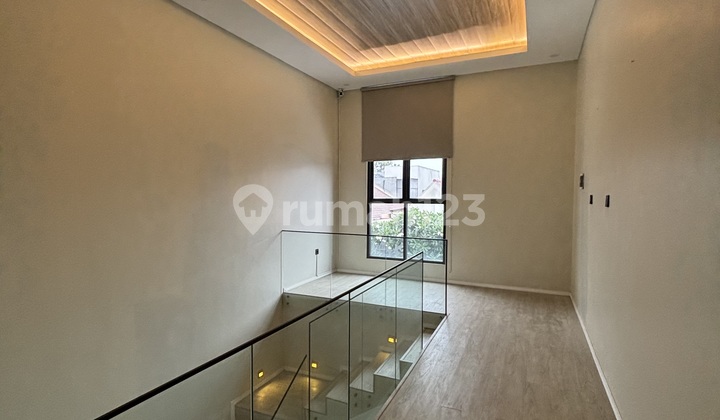 Rumah Modern ada Smart Door Lock di Elok Alam sutera 2