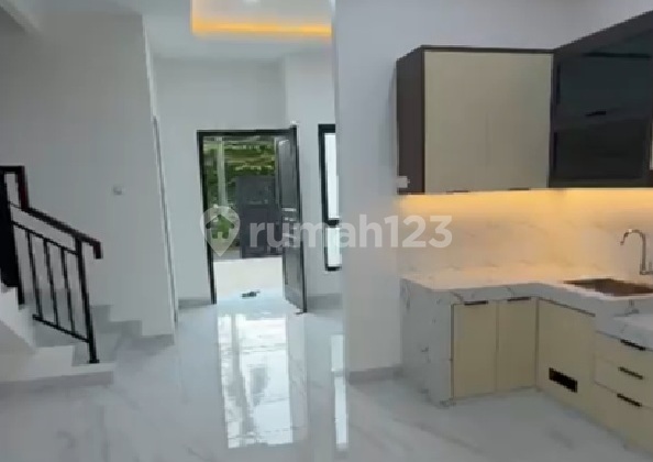 3-STORY NEW HOUSE DURI KOSAMBI WEST JAKARTA NEAR GREEN LAKE CITY 2