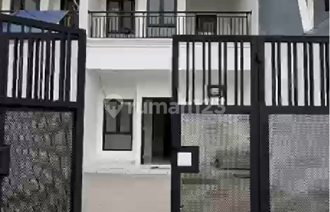 RUMAH BARU 3 LANTAI DURI KOSAMBI JAKARTA BARAT DEKAT GREEN LAKE CITY