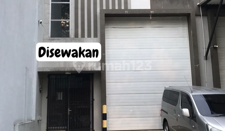 Ready-to-Use Warehouse with 40-Foot Container Access in Green Lake City, Cipondoh, Tangerang Ready-to-Use Warehouse with 40-Foot Container Access in Green Lake City, Cipondoh, Tangerang