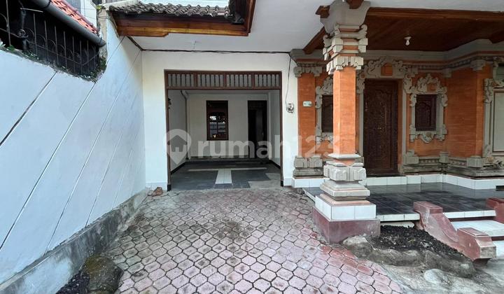 For Rent Spacious 2-Story House on Bedahulu Street at No. 11, Jl. Bedahulu XV No.1, Peguyangan, North Denpasar, Denpasar City, Bali, Indonesia, 80115, North Denpasar For Rent Spacious 2-Story House on Bedahulu Street at No. 11, Jl. Bedahulu XV No.1, Peguyangan, North Denpasar, Denpasar City, Bali, Indonesia, 80115, North Denpasar