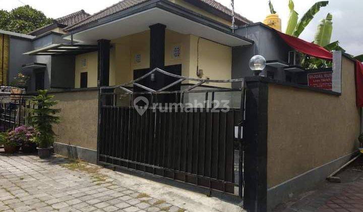 Rumah lantai 1 di Jalan Dalung Permai 1