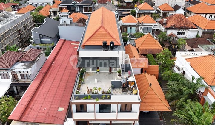 Di Denpasar Selatan, Di Denpasar Selatan,