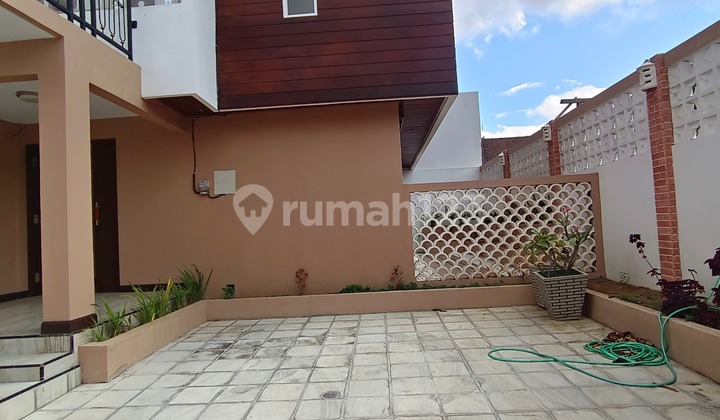 For Rent: 2-Story House on Jl. Jaya Giri Xi No.8, Dangin Puri Kelod, East Denpasar, Denpasar City, Bali, Indonesia, 80234, South Denpasar 2