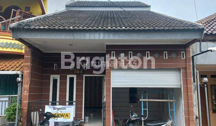DISEWAKAN RUMAH STRATEGIS DI BANYUMANIK SEMARANG 1