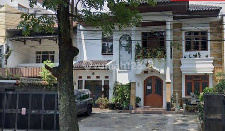 Rumah Mewah Terawat Strategis di Jalan Palasari 1