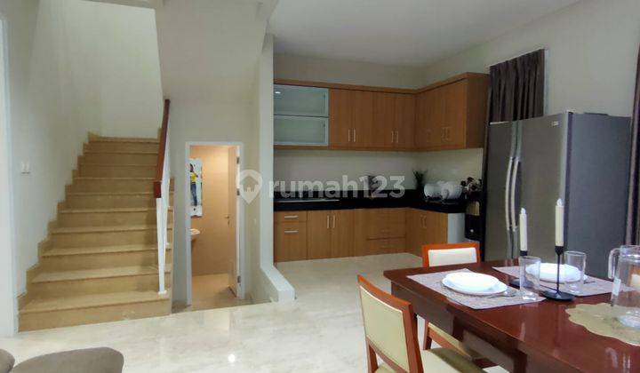 Sewa Golf Residence Full Furnished Hadap Selatan 1