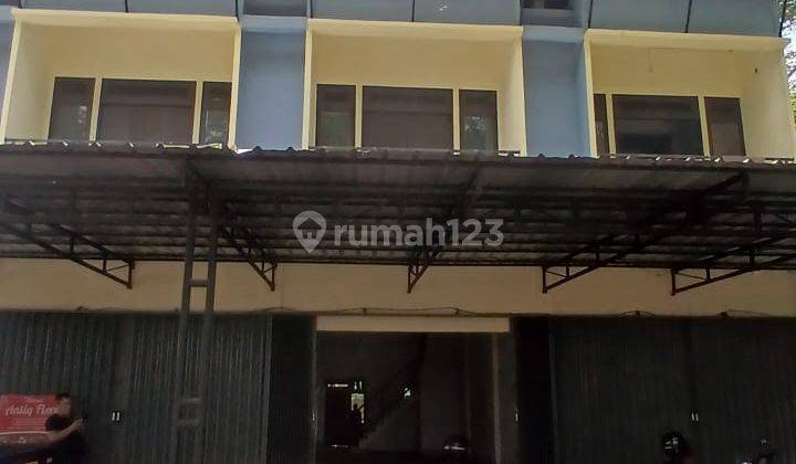 Disewakan Ruko Strategis di Jl. Husein Hamzah Pal 5 Cocok Untuk Usaha Dan Gudang 1