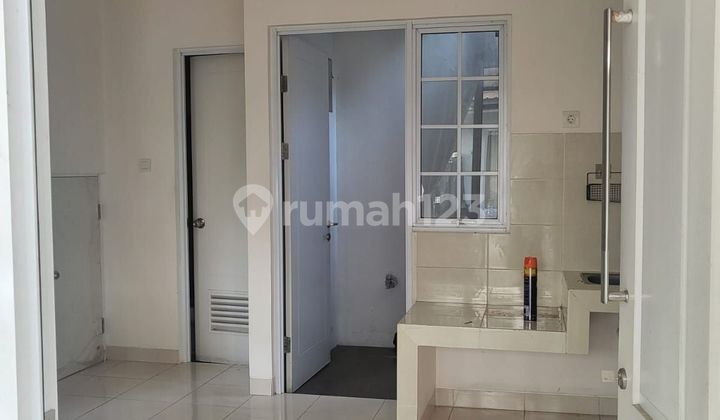 Dijual Rumah 2 lantai ,bagus di Amarilo Village  Gading Serpong  2