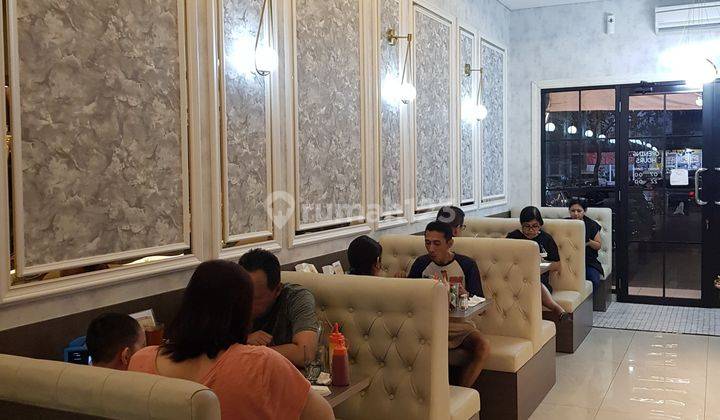 Disewakan ruko 2 lantai bagus full furnished ,handover dari Pattek Cafe ,strategis ,cocok buat usaha kuliner di Sorrento Gading Serpong  2