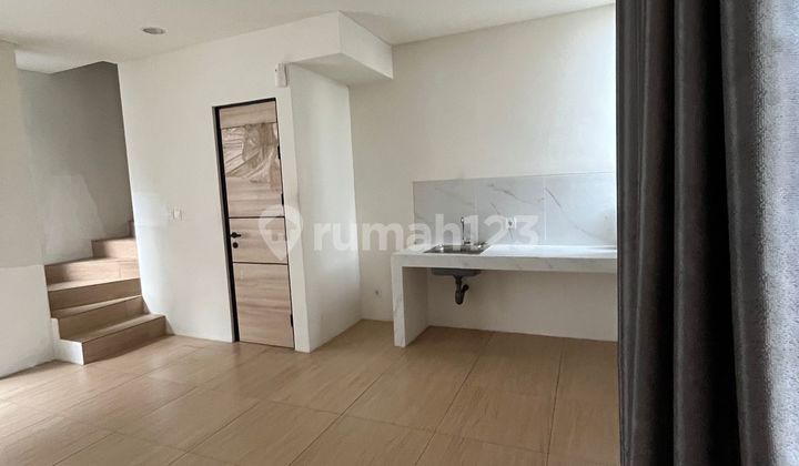 Dijual Cepat Over Kredit Rumah Siap Huni Bagus di Cendana Essence Lippo Karawaci Tangerang 2