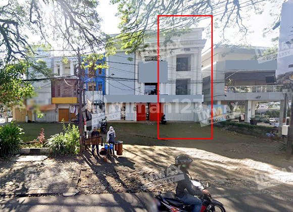 3-Story Shop House on Letjen S Parman Malang, High Traffic Area with Spacious Parking 3-Story Shop House on Letjen S Parman Malang, High Traffic Area with Spacious Parking