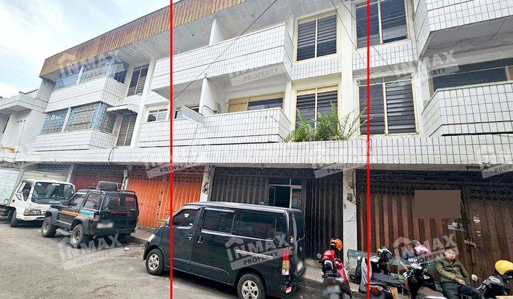 Disewakan Ruko 3 Lantai Kyai Tamin Dekat Pasar Besar Traffic Ramai 1