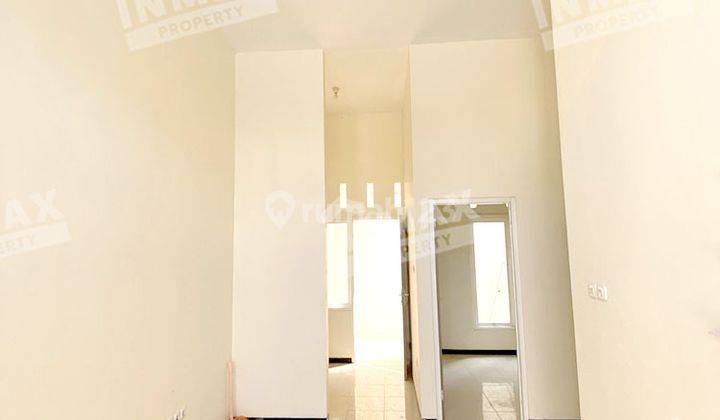 ruang tamu rumah minimalis siap huni bulan