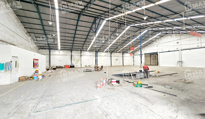 For Rent Large Warehouse 1330 Raya Pakisjajar Malang, Suitable for Business For Rent Large Warehouse 1330 Raya Pakisjajar Malang, Suitable for Business