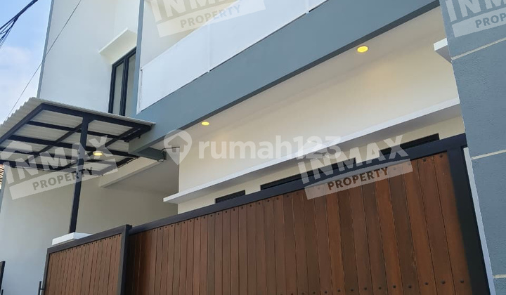 Rumah 2 Lantai Babatan Pantai Utara Surabaya Dekat Galay Mall