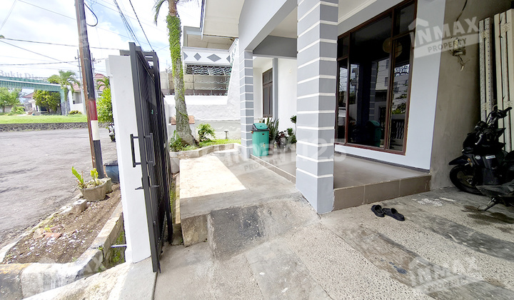 Semi-Furnished Ready-to-Occupy House in Dieng Area Near Unmer 2