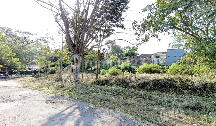 Land Area 300, Width 12, Kemayoran Atas Buring, Can Be Built for Residential Use.