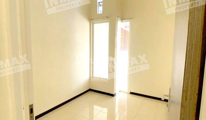 kamar tidur rumah minimalis siap huni bulan