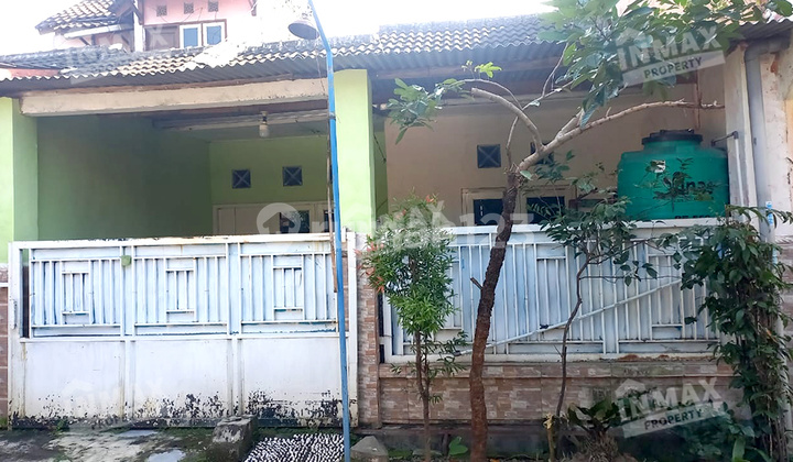 Minimalist House in Purwosari Pasuruan, Densely Populated with Easy Car Access Minimalist House in Purwosari Pasuruan, Densely Populated with Easy Car Access