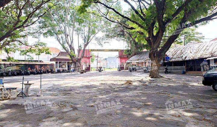 Tempat Usaha Dan Taman Rekreasi Tlogomas Malang, Row Jalan Lebar 2