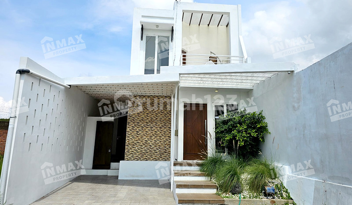 Rumah Minimalis 2 Lantai Full Furnished Griya Taman Asri Batu 1
