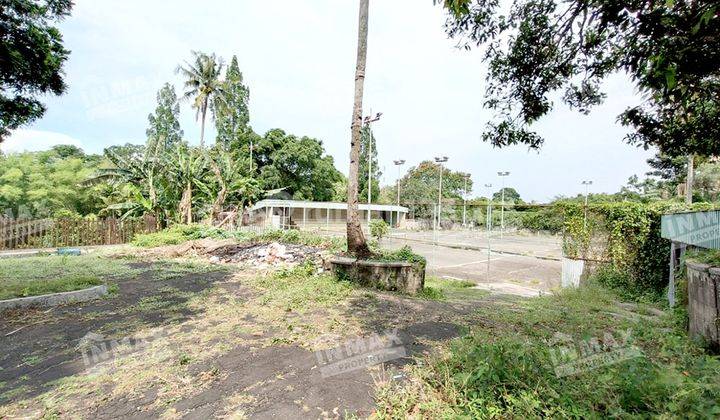 Tempat Usaha Dan Taman Rekreasi Tlogomas Malang, Row Jalan Lebar 2