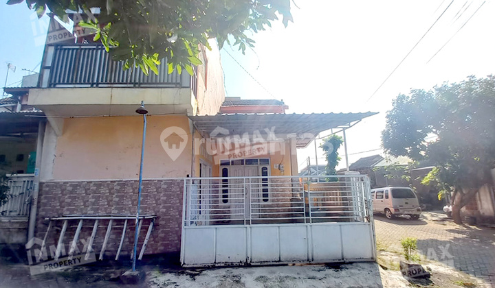 Rumah Hook Minimalis Kawasan Padat Penduduk di Purwosari Pasuruan Rumah Hook Minimalis Kawasan Padat Penduduk di Purwosari Pasuruan