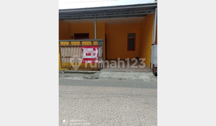 Rumah Bagus 3 BR di Cipondoh Makmur, Tangerang