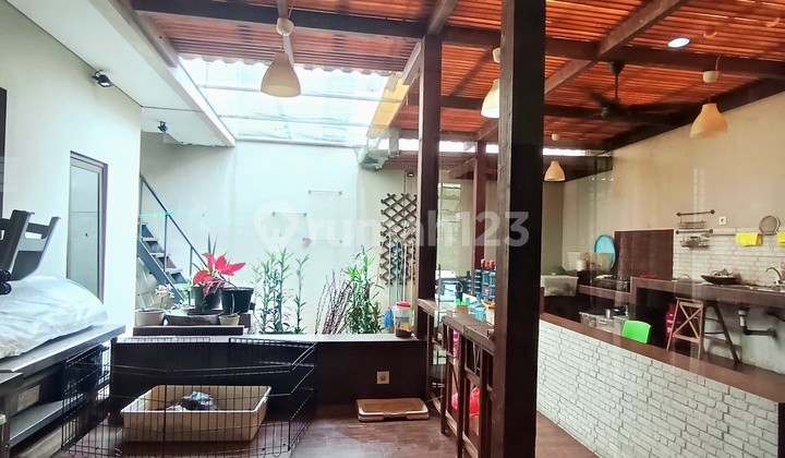 Rumah Bagus Lokasi Prime di Illustria The Eminent Bsd, Tangerang Selatan 2