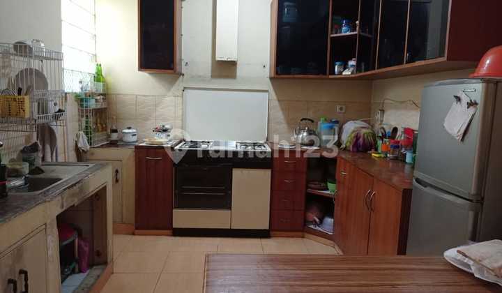 Rumah di Griya Loka Sektor 1.2 BSD, Tangerang Selatan 2