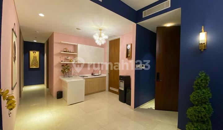 Apartemen Saumata 2+1 BR Semi Furnished View Living World